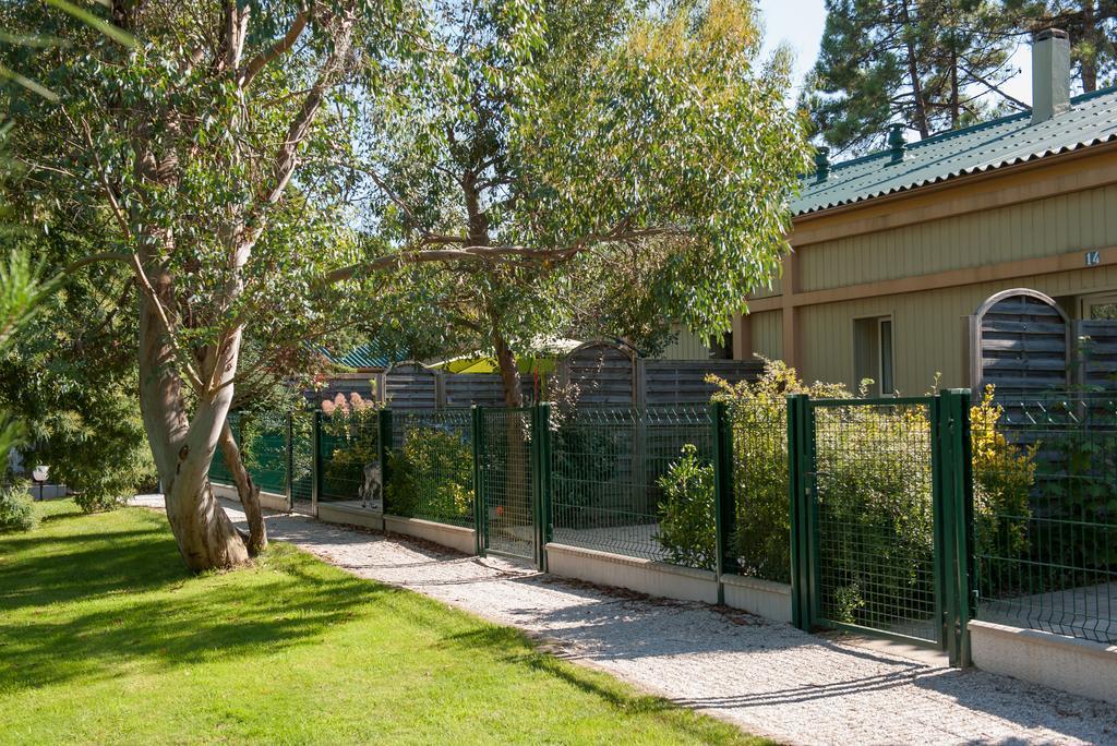 Cottages Des Pins 圣伊莱尔·德列 外观 照片